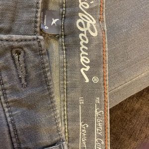 Size 4 NWT Eddie Bauer jeans